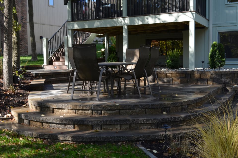 Outdoor Living spaces designed by the General Contractors at Artisan Construction, 7321 N Antioch Gladstone, MO  64119
